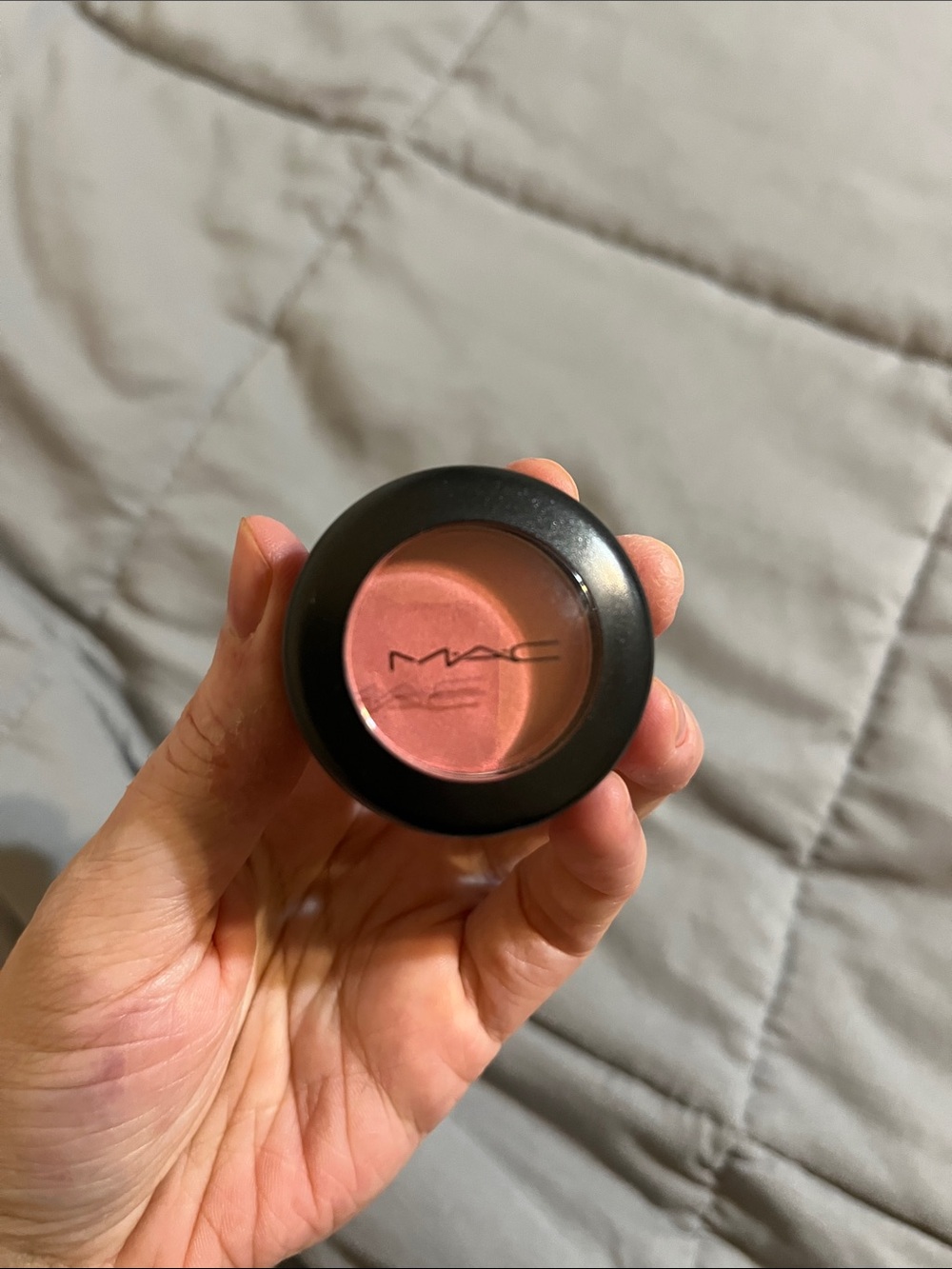 MAC Cosmetics Eyeshadow - Perky Satin